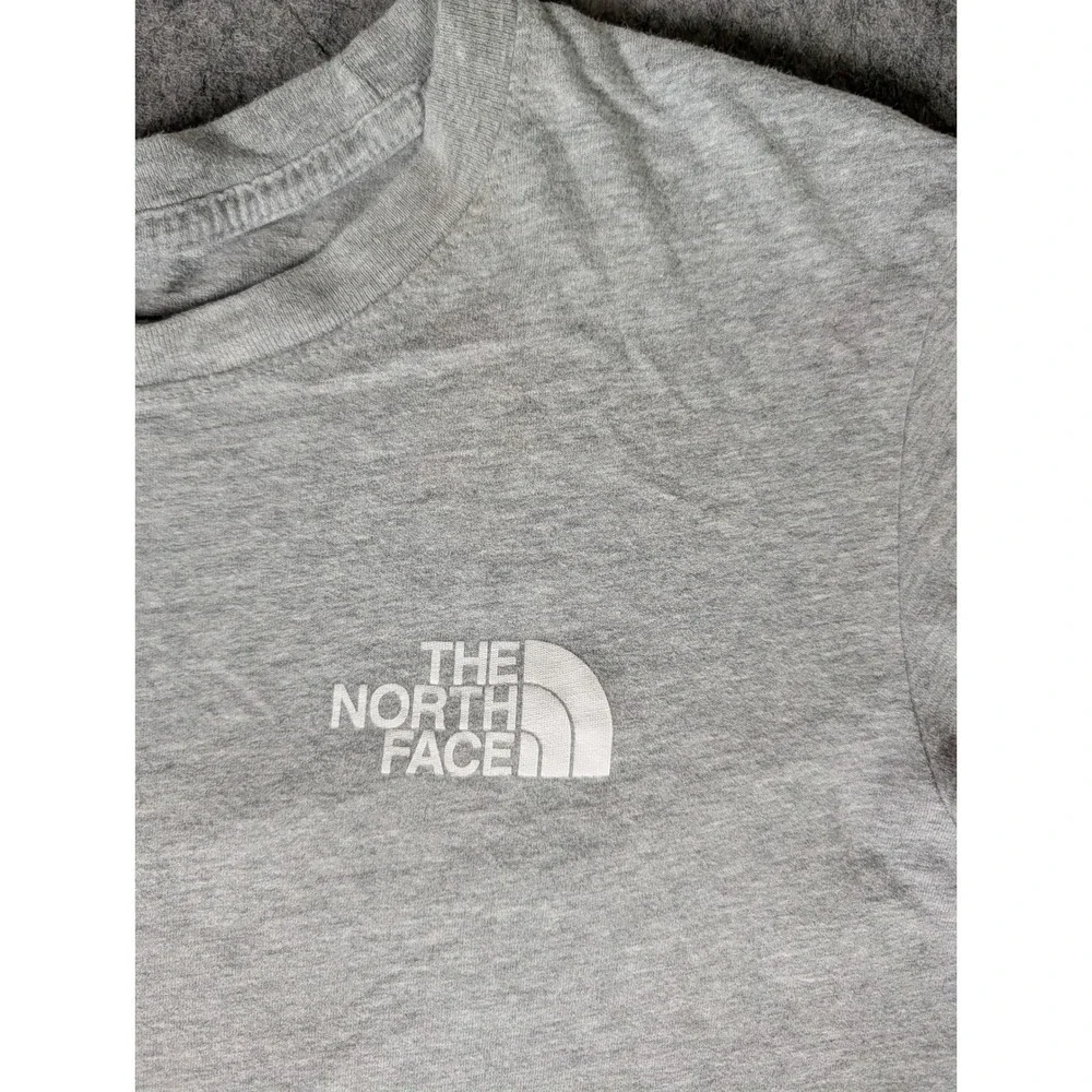 The North Face Mens Grey Short Sleeve Bear‎ Never Stop Exploring Graphic T-Shirt